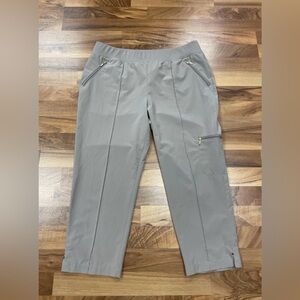 Chicos Zenergy khaki Capri pants size (2) large